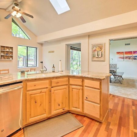 Lush Pinetop Retreat With Large Deck And Wooded Yard! Ngoại thất bức ảnh